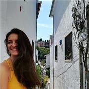 Doy clases de asignaturas de letras para todos los niveles: lengua y literatura, historia, historia del arte, filosofía